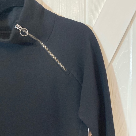 Athleta NWT Cozy Karma Asym Pullover - Picture 3 of 10